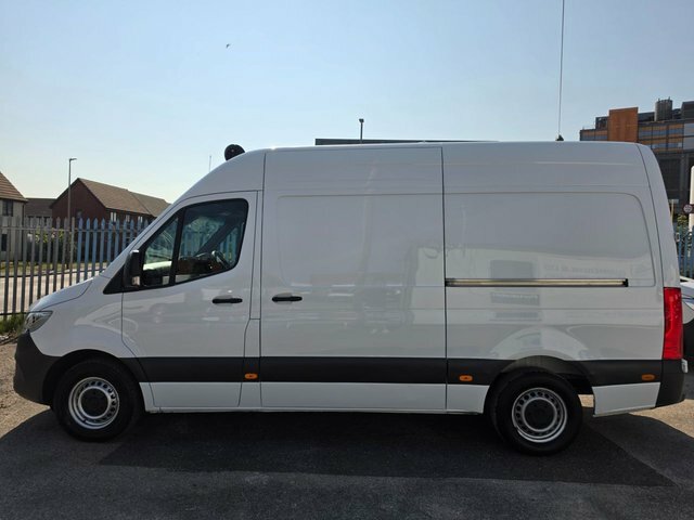 Mercedes-Benz Sprinter 2.0 315 Cdi Progressive Mwb Gah Chiller Rwd L2 H2 White #2