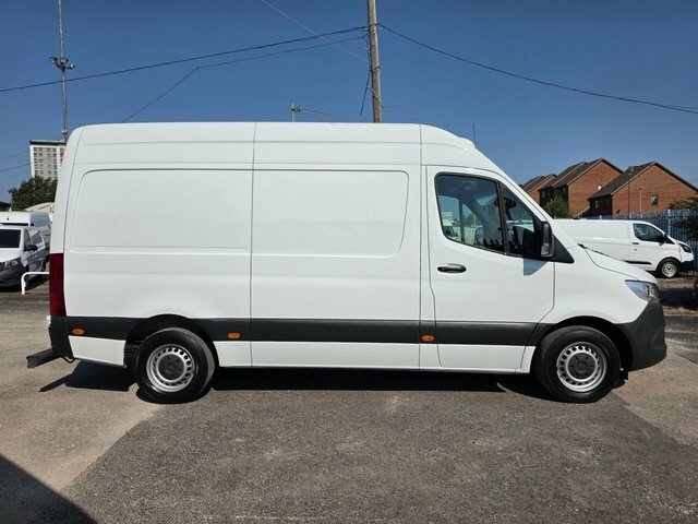 Mercedes-Benz Sprinter 2.0 317 Cdi Progressive Mwb Gah Chiller Freezer Rw White