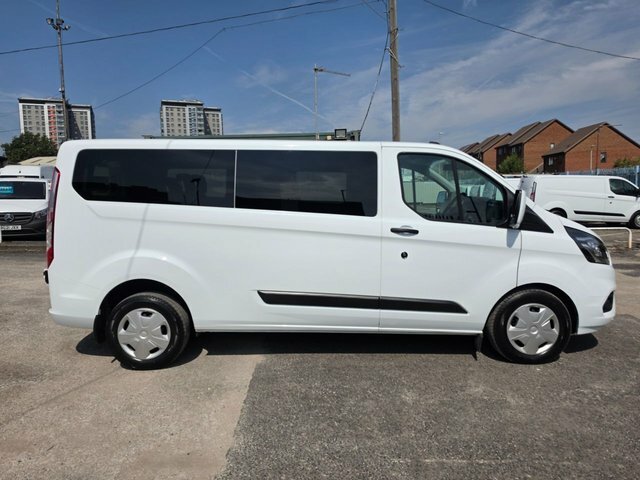 Ford Transit Custom 2.0 320 Ecoblue Trend Minibus L2 H1 130 Bhp Euro White