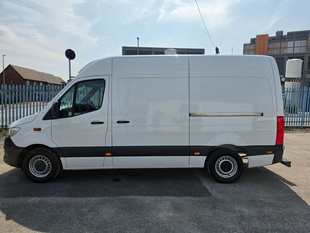 Mercedes-Benz Sprinter 2.0 315 Cdi Progressive Mwb Gah Chiller Rwd L2 H2 White #2