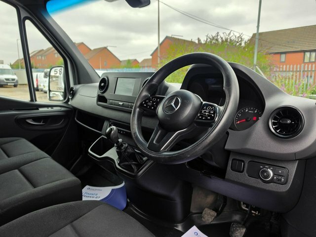 Mercedes-Benz Sprinter 3.5T H2 Progressive Van White #18
