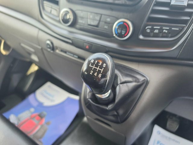 Ford Transit Custom 300 Ecoblue Limited 2.0 130Ps 2 Keys L2 H1 Lwb Wit Black #12