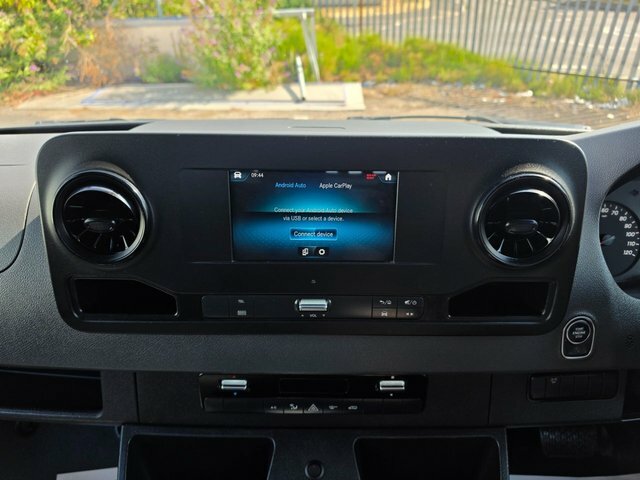 Mercedes-Benz Sprinter 2.0 315 Cdi Progressive Lwb 14Ft Dropside G-tronic White #6