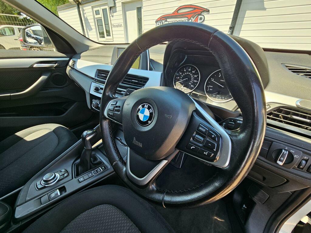 BMW X1 2L Xline Black #22