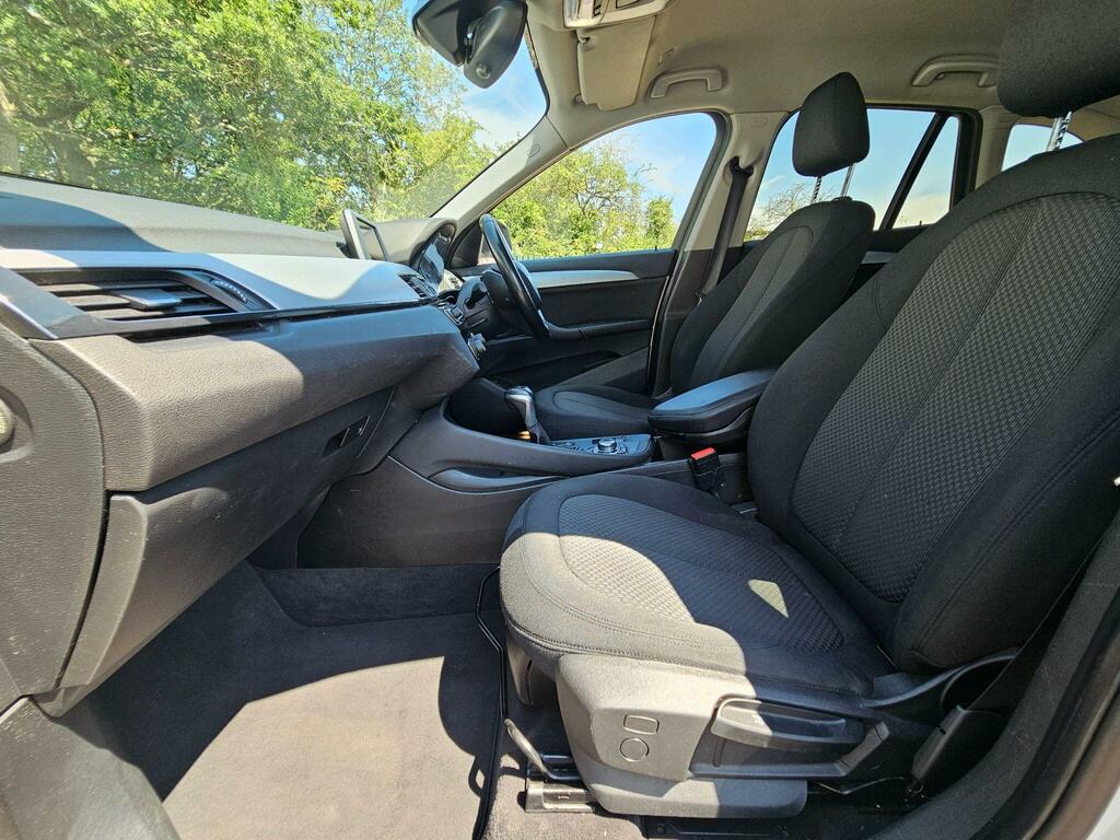 BMW X1 2L Xline Black #40