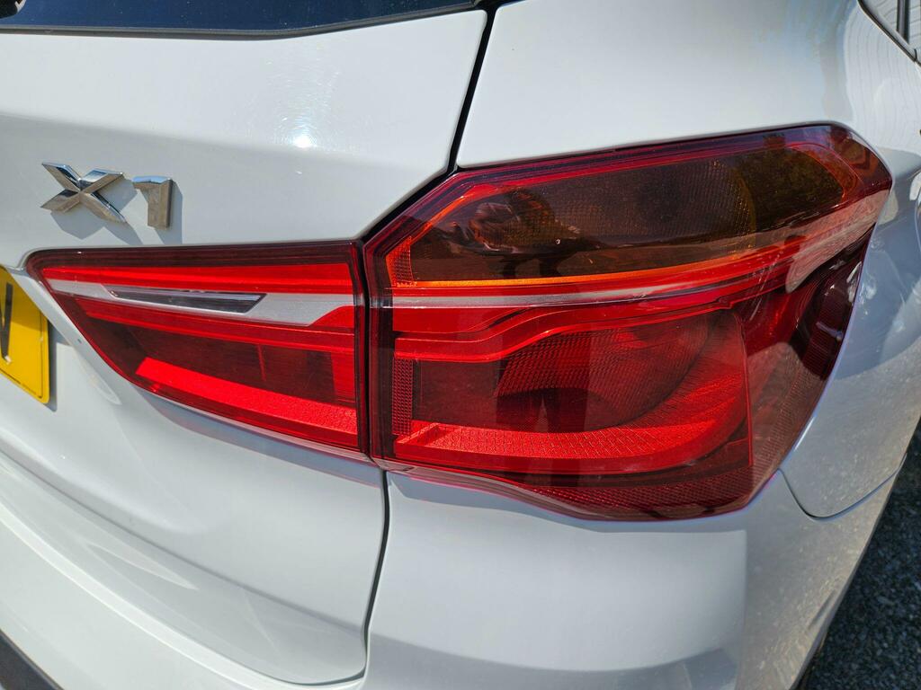 BMW X1 2L Xline Black #17