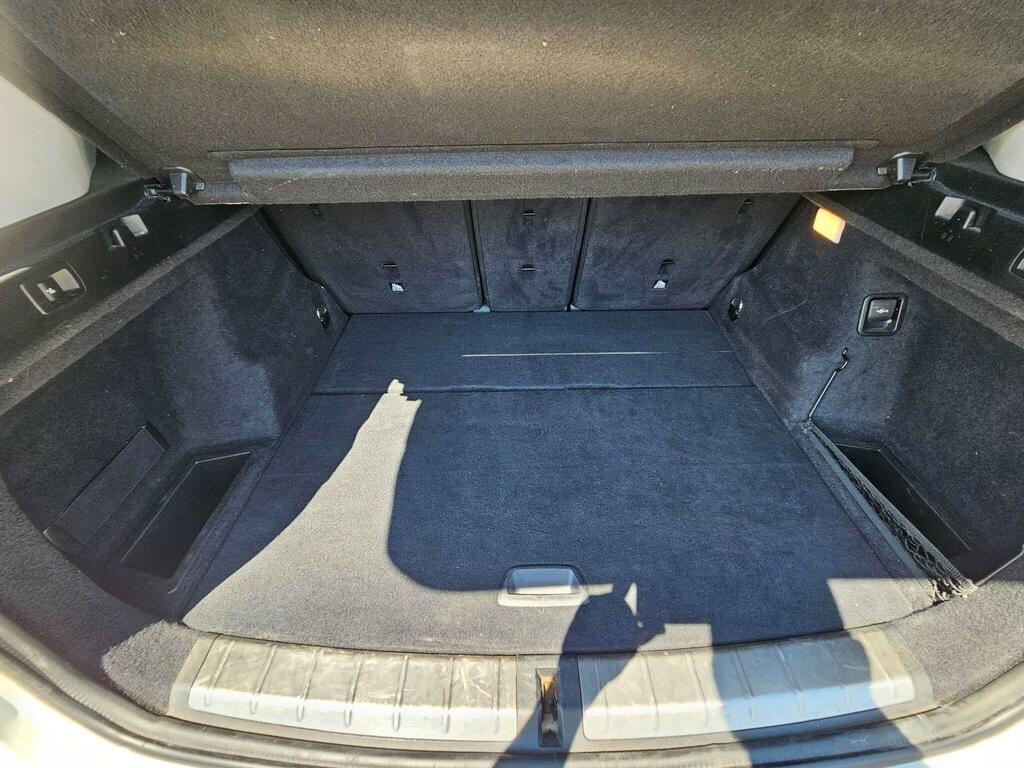 BMW X1 2L Xline Black #52