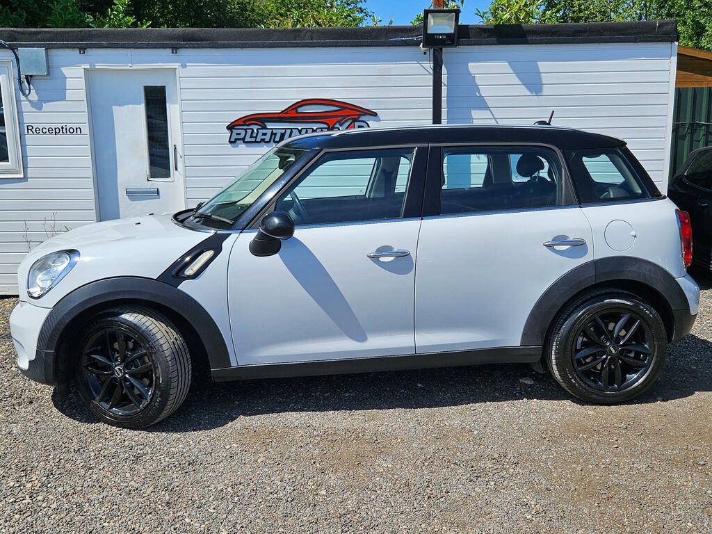 Mini Countryman Cooper White #3