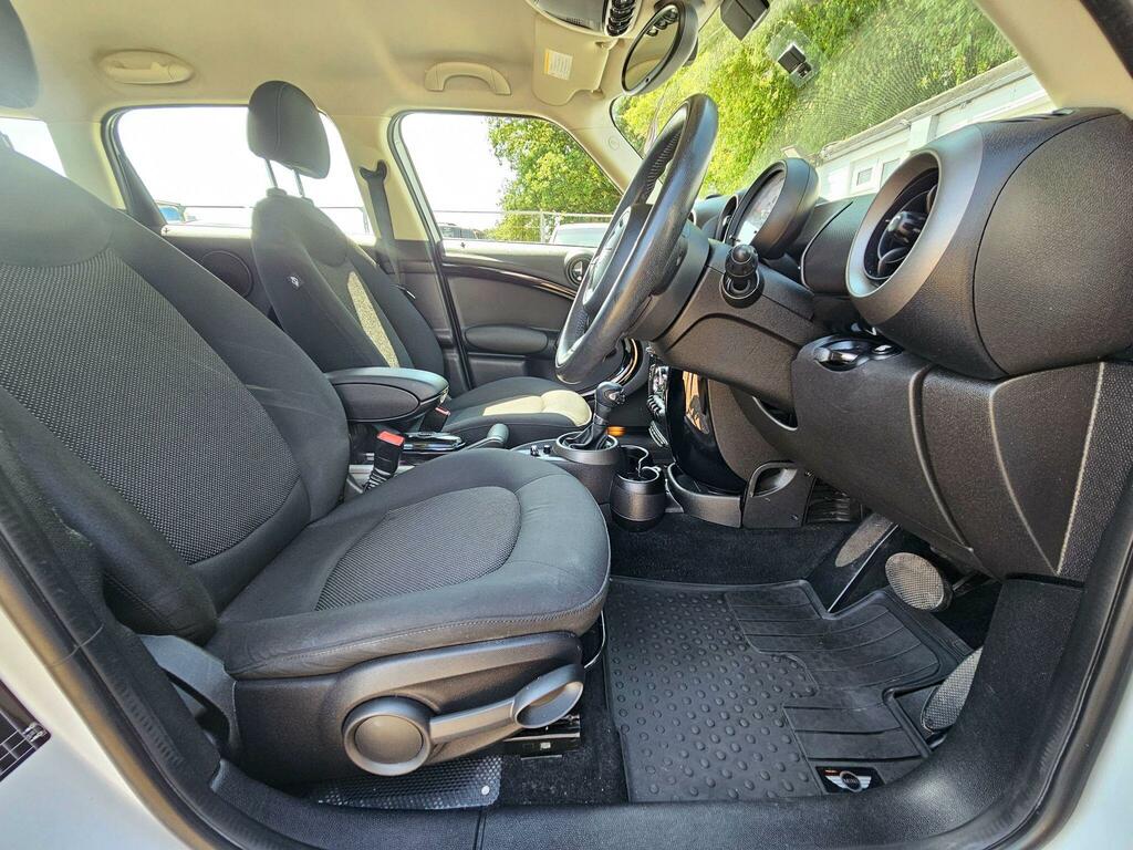 Mini Countryman 1.6 Cooper D Suv Euro 5 S S 1 White #31