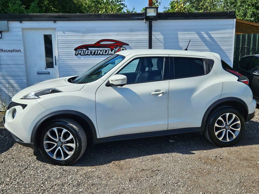 Nissan Juke 1.6 Tekna Xtron Euro 6 LL65KJU White #3