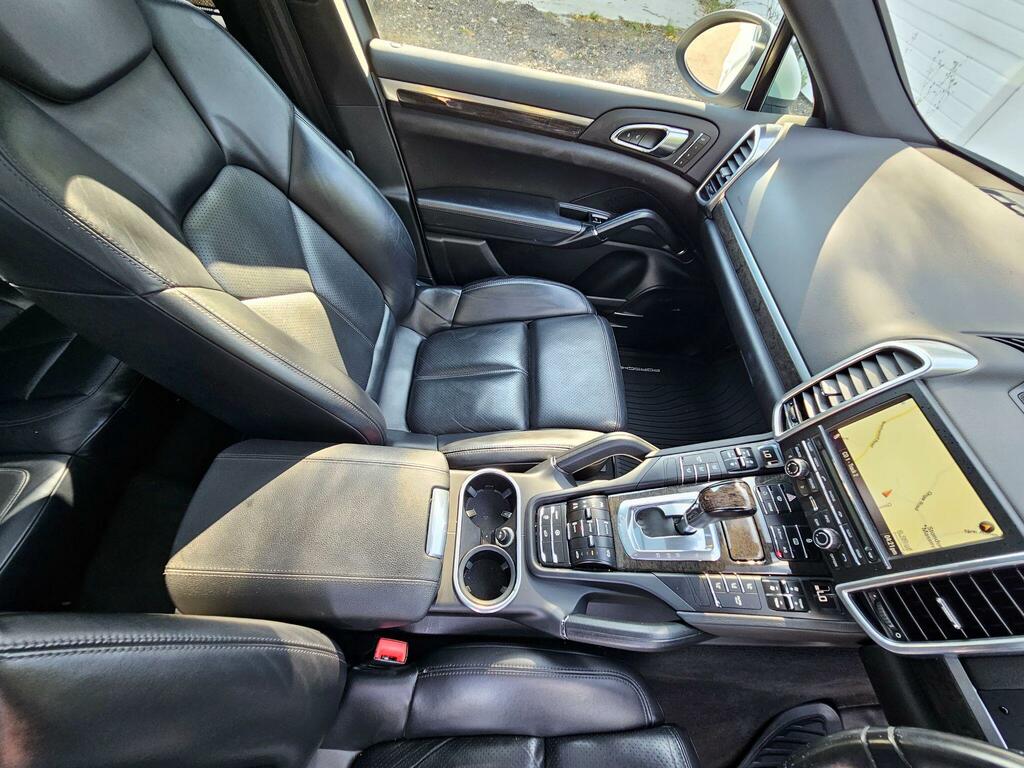 Porsche Cayenne Suv Black #47