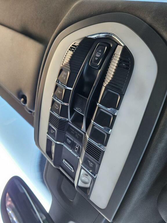 Porsche Cayenne Suv Black #49