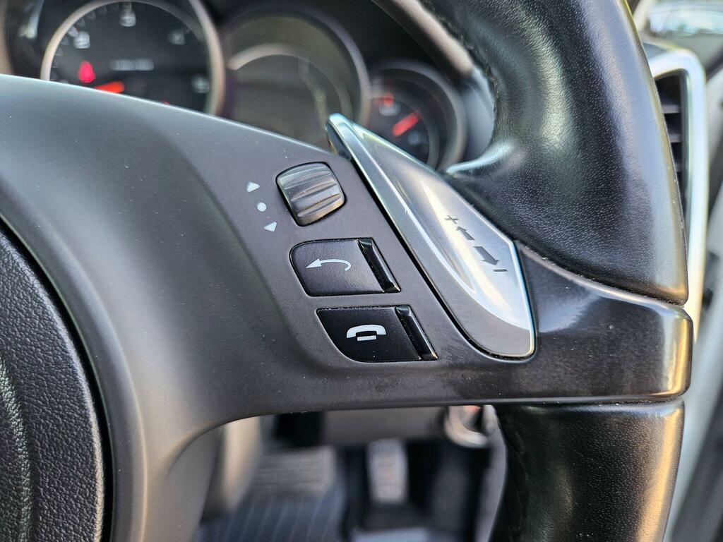 Porsche Cayenne Suv Black #35
