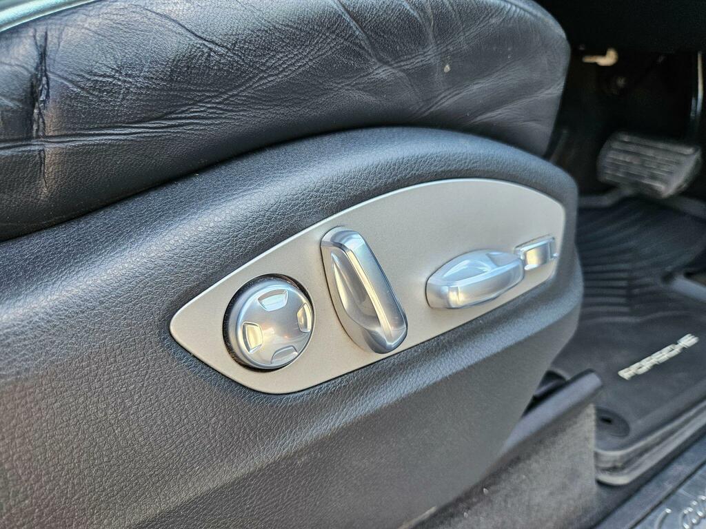 Porsche Cayenne Suv Black #46
