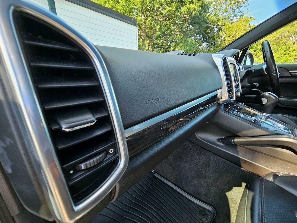 Porsche Cayenne Suv Black #52