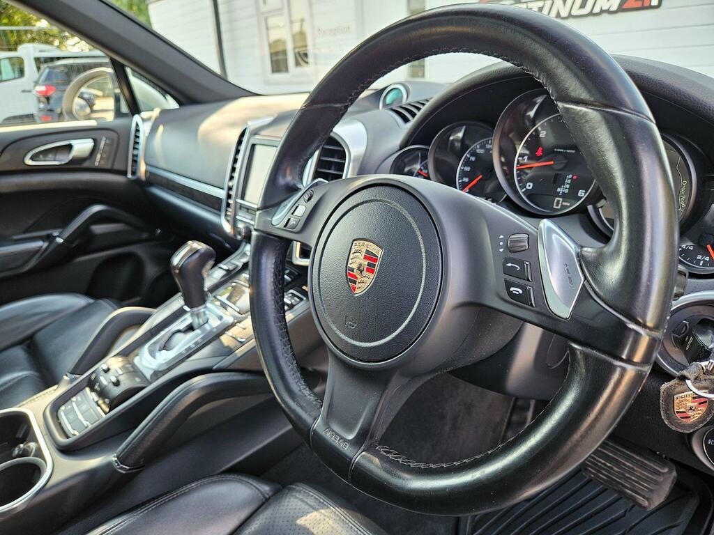 Porsche Cayenne Suv Black #44