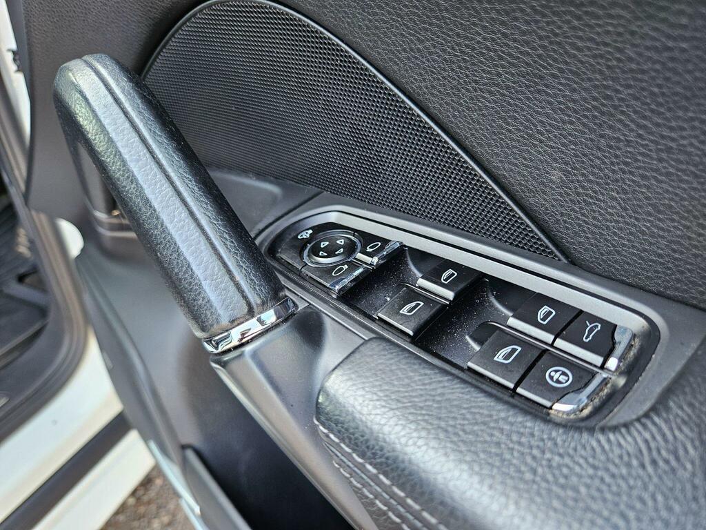 Porsche Cayenne Suv Black #41