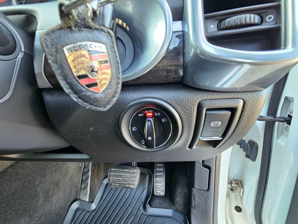 Porsche Cayenne Suv Black #38