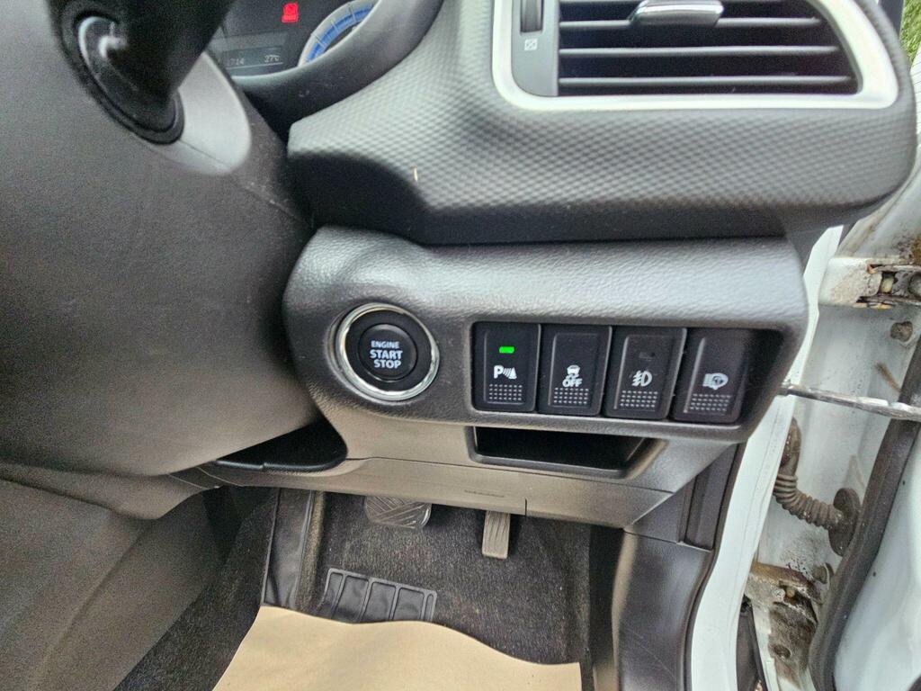 Suzuki SX4 S Cross S-cross White #13