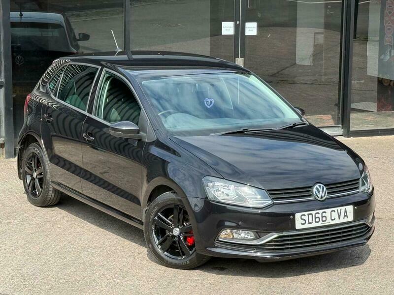 Volkswagen Polo 1.2 Tsi Bluemotion Tech SD66CVA Black