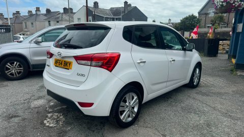 Hyundai Ix20 Active Automatic White #5