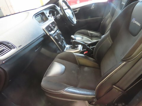 Volvo V40 D2 R-design Red #6