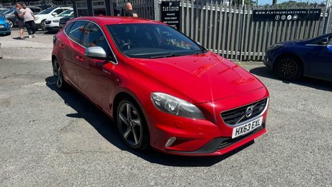 Volvo V40 D2 R-design Red
