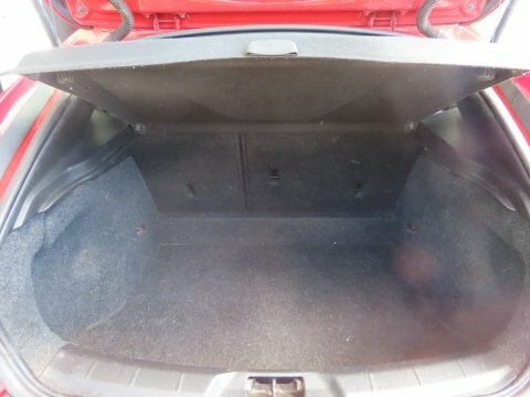 Volvo V40 D2 R-design Red #4