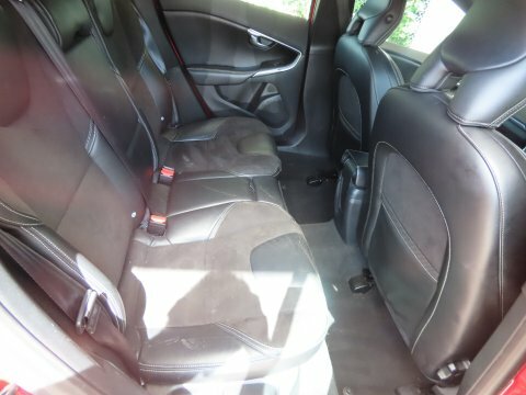 Volvo V40 D2 R-design Red #3
