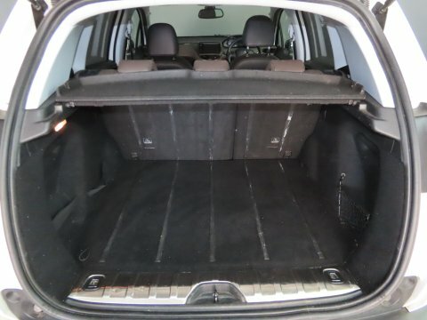Peugeot e-2008 E-hdi Feline #6