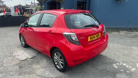 Toyota Yaris Vvt-i Icon Plus  #4