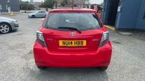 Toyota Yaris Vvt-i Icon Plus  #5