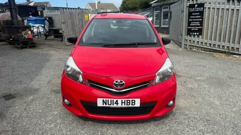 Toyota Yaris Vvt-i Icon Plus  #2