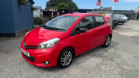 Toyota Yaris Vvt-i Icon Plus  #3