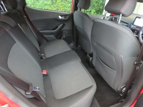 Ford Fiesta Hatchback White #4