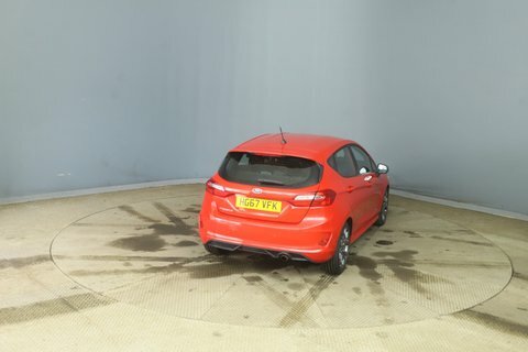 Ford Fiesta Hatchback White #2