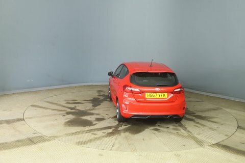 Ford Fiesta Hatchback White #1