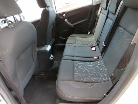 Peugeot e-2008 2023 72 50Kwh  #7