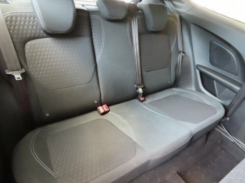 Ford Fiesta Zetec #6