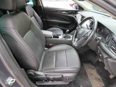 Vauxhall Insignia 1.5 Design Ecotec 138 Bhp White #10