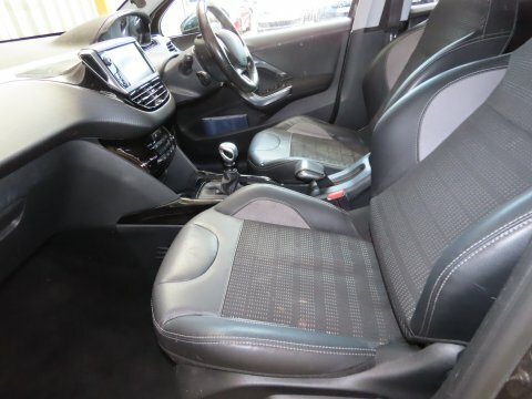 Peugeot 2008 1.6 2008 Allure White #10