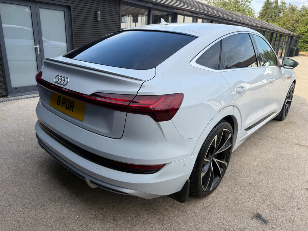 Audi E-tron 300Kw 55 Quattro 95Kwh Launch Edition Silver #16