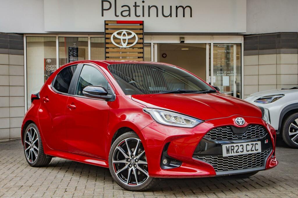 Toyota Yaris 1.5 Vvt-h Gr Sport E-cvt Euro 6 Ss WR23CZC Red