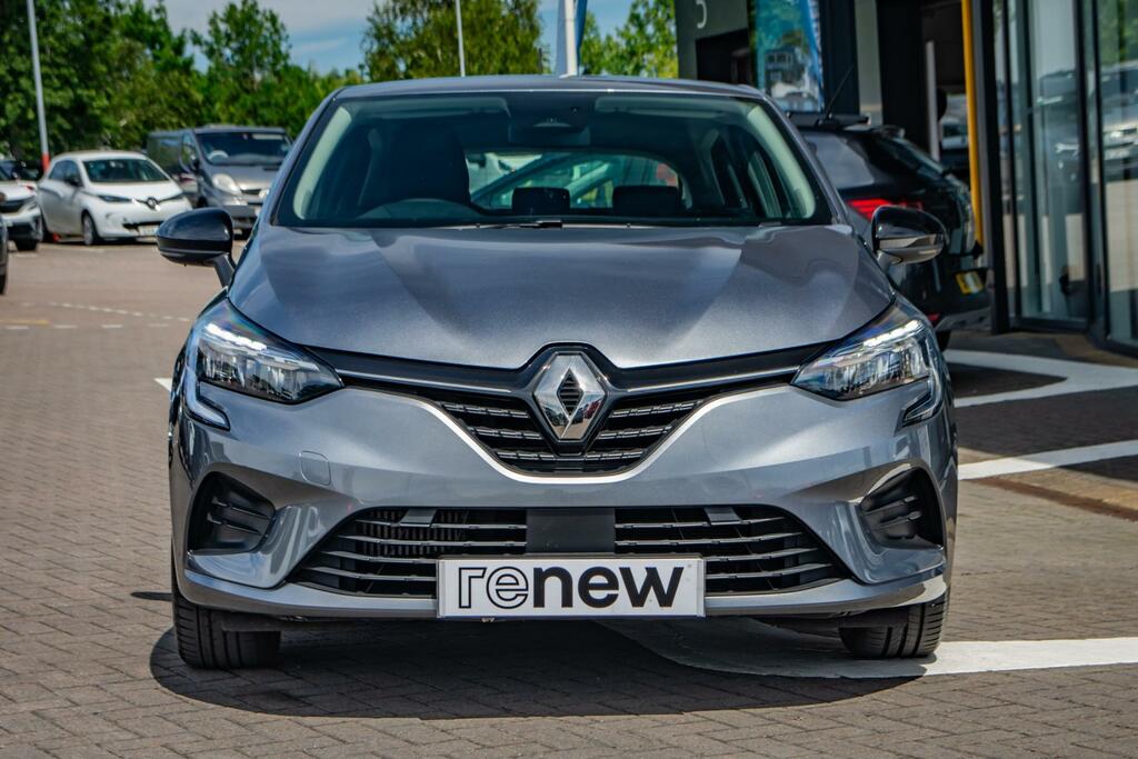 Renault Clio Hatchback Evolution #2