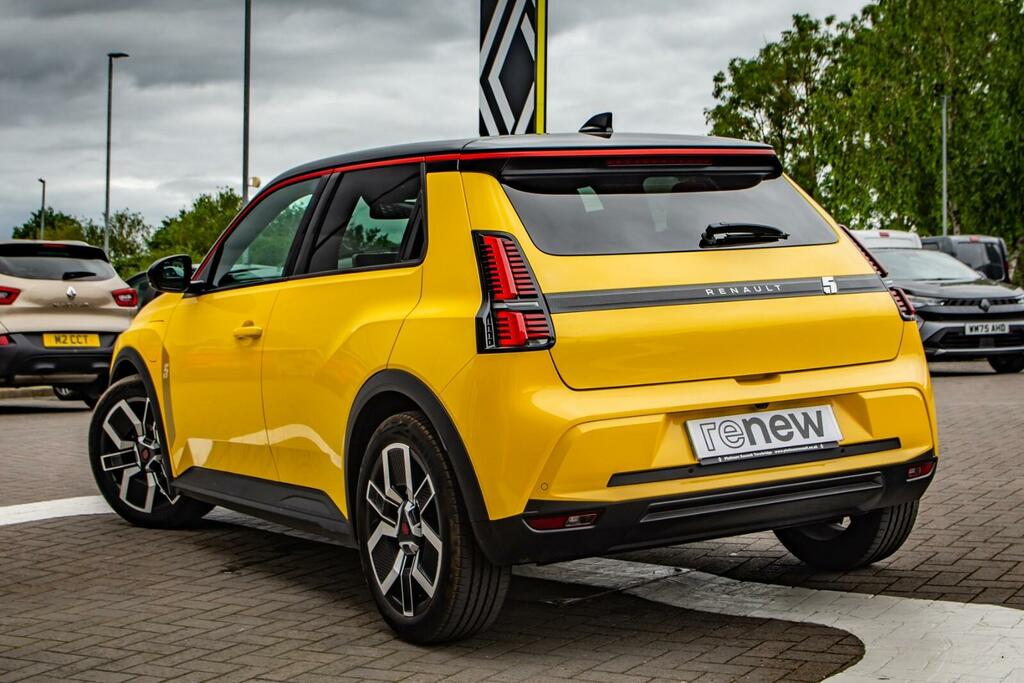 Renault 5 E-Tech E-tech Hatchback Techno WN26NVX Yellow #5