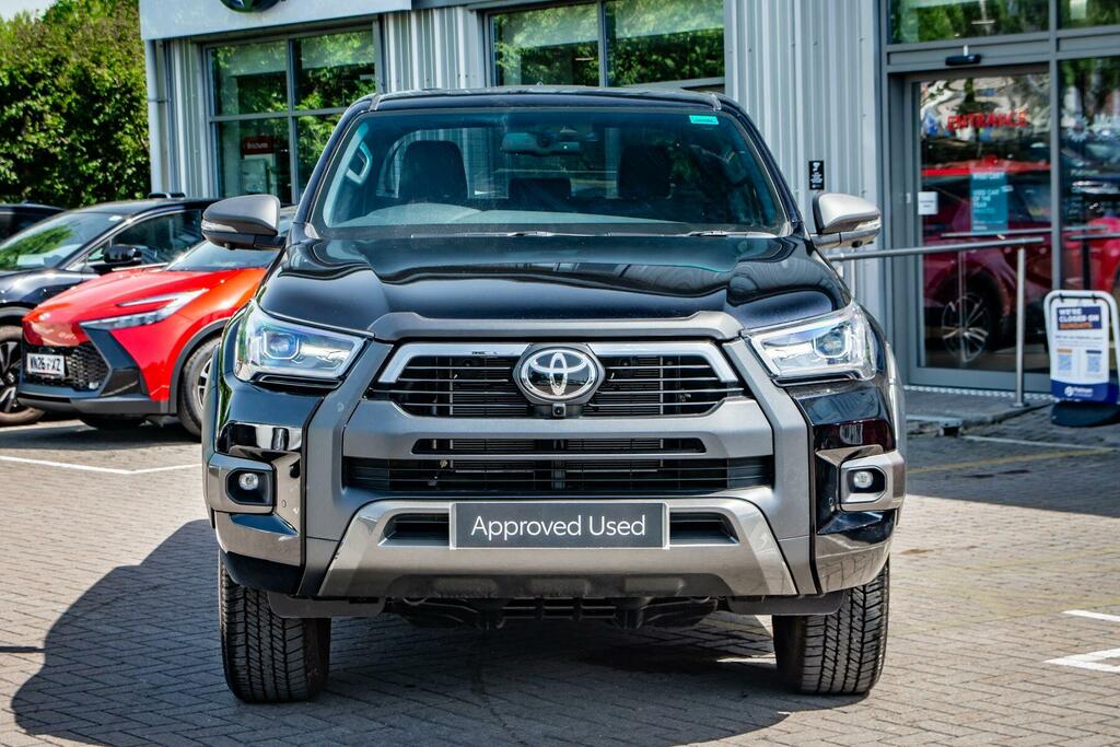 Toyota HILUX 2.8 D-4d-h Invincible X 4Wd Euro 6 Black #5
