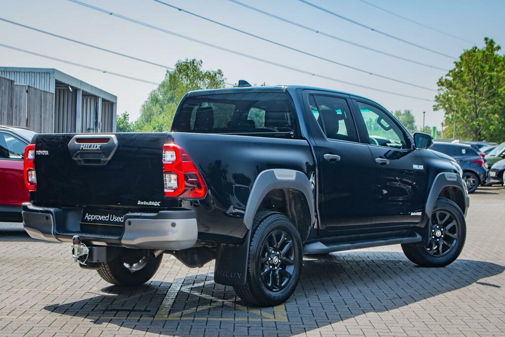 Toyota HILUX 2.8 D-4d-h Invincible X 4Wd Euro 6 Black #2