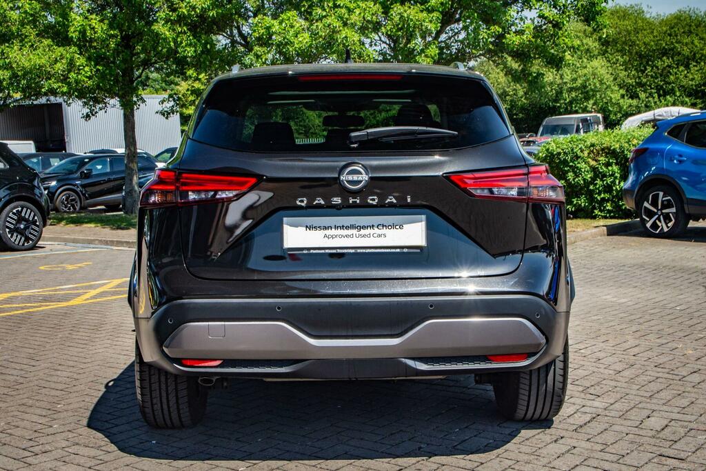 Nissan Qashqai 1.3 Dig-t Mhev N-connecta Xtron Euro 6 Ss DN24AOY Black #4
