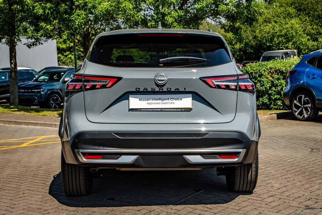 Nissan Qashqai 1.3 Dig-t Mhev Tekna Euro 6 Ss OV75AWW Grey #4