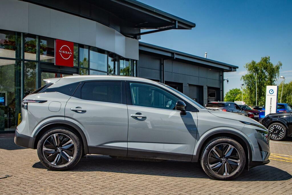 Nissan Qashqai 1.3 Dig-t Mhev Tekna Euro 6 Ss OV75AWW Grey #5